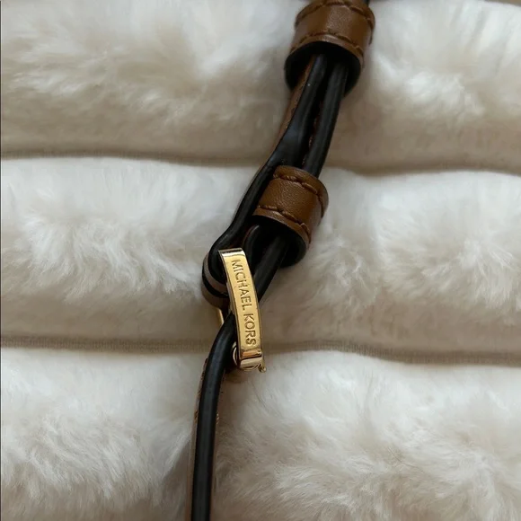 Michael Kors Monogram Cream and Tan Crossbody Bag - Picture 3 of 11